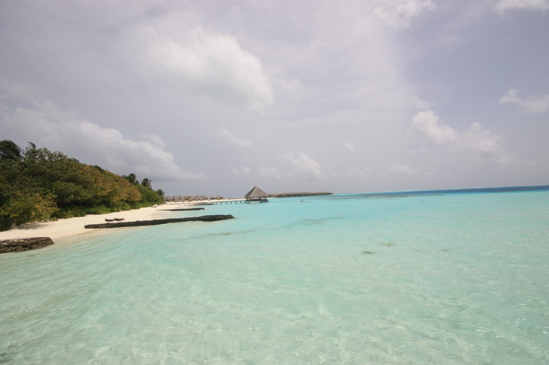 review Constance Moofushi Maldives