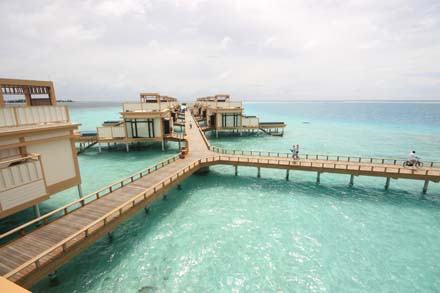 review Angsana Velavaru Maldives